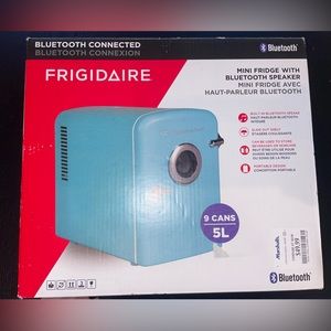 Frigidaire Mini Fridge With Speakers
